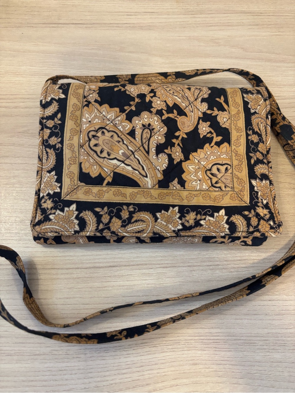 Vintage Victorian Heart Quilted Paisley Crossbody Bag in Black and Gold